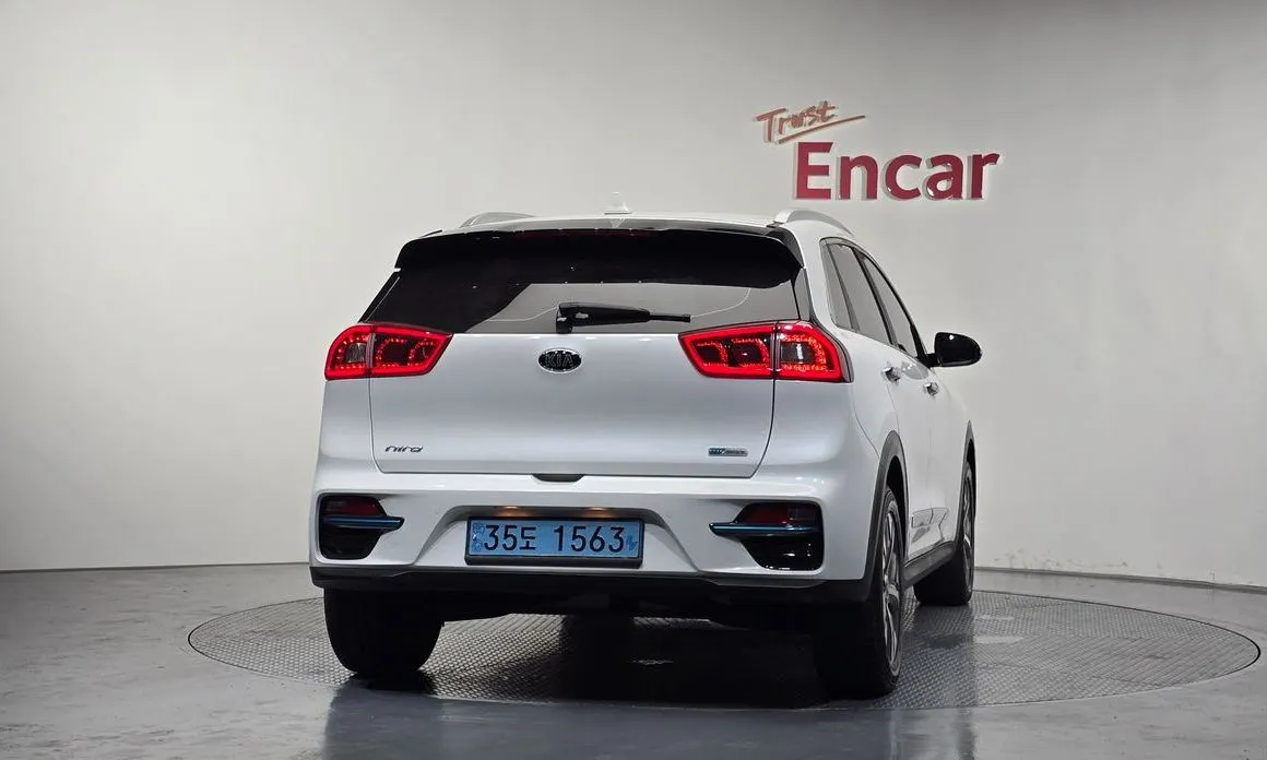 Kia Niro — фото 4