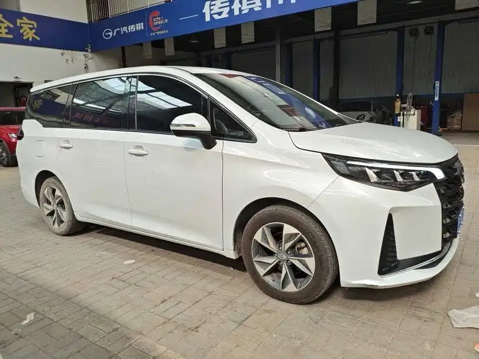 GAC Motor Trumpchi M6 — фото 8
