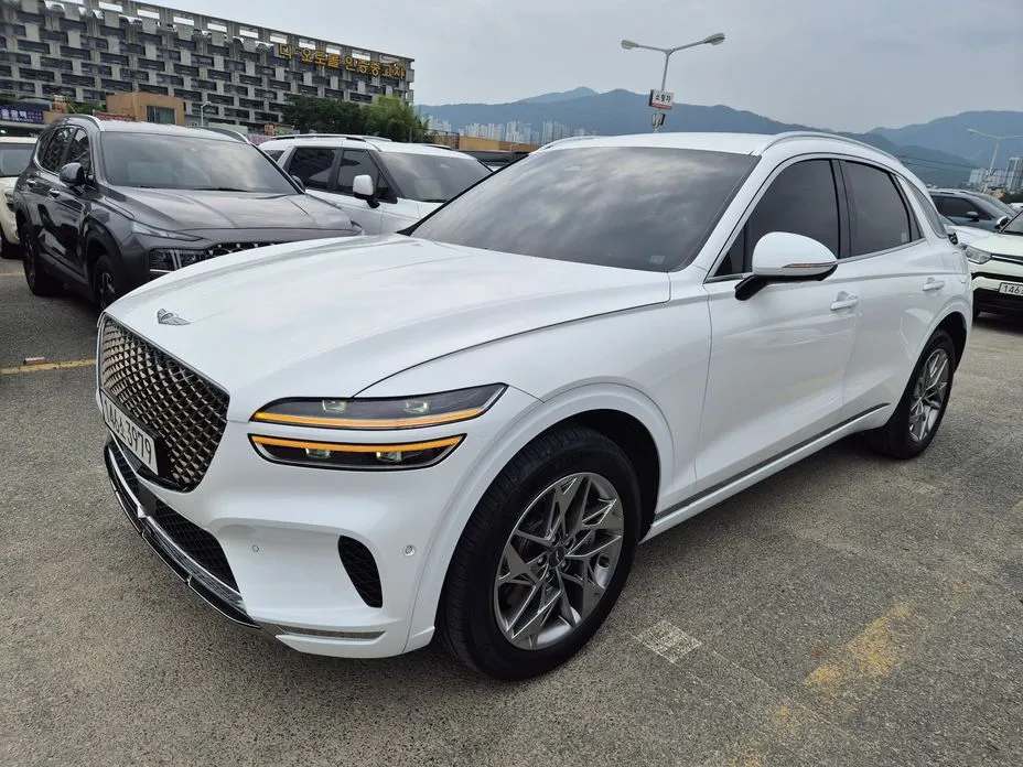 Genesis GV70 — фото 10