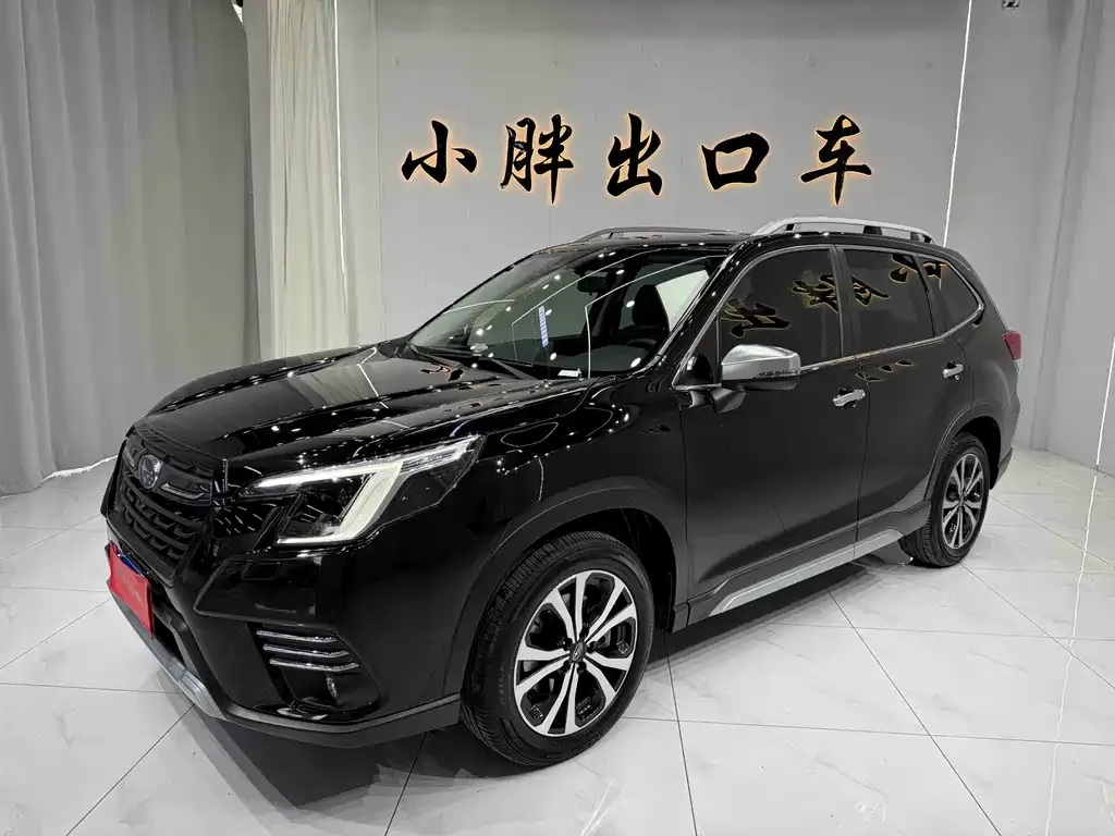 Subaru Forester — фото 1