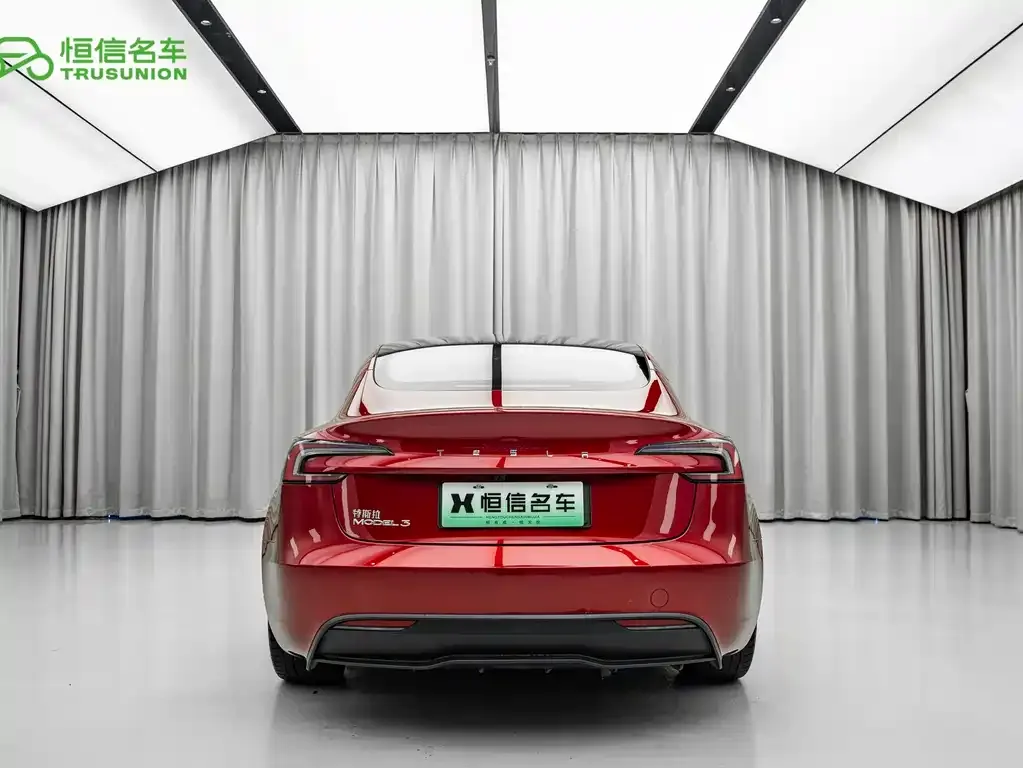 Tesla Model 3 — фото 3