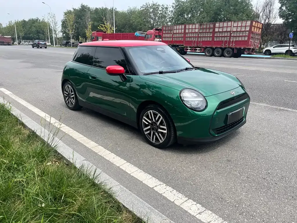 MINI Cooper EV — фото 9