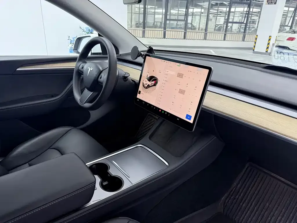 Tesla Model Y 2022 из CN, фото 10