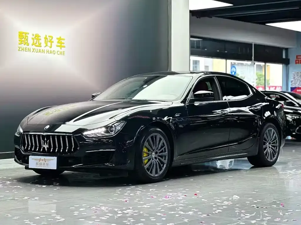 Maserati Ghibli — фото 1