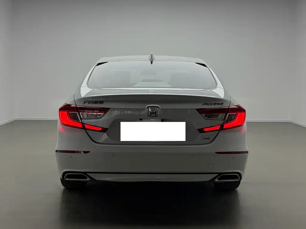 Honda Accord — фото 9