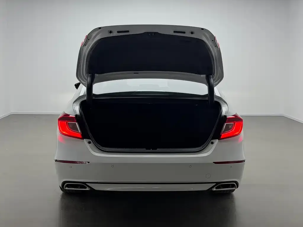 Honda Accord — фото 3