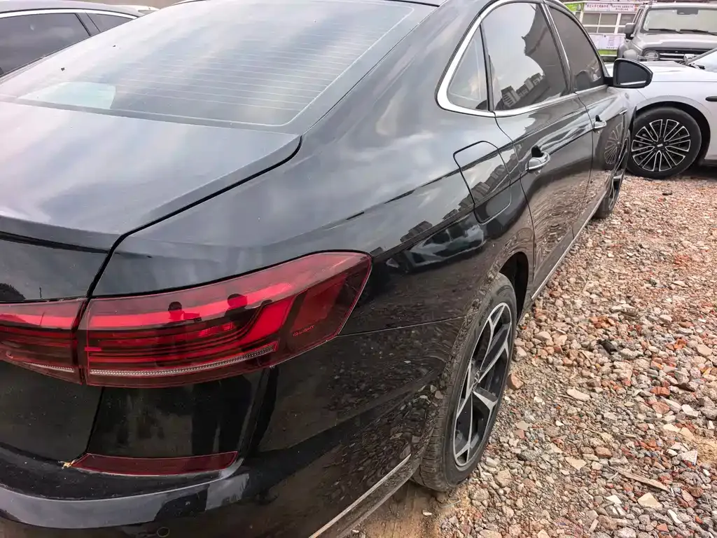 Volkswagen Passat — фото 8