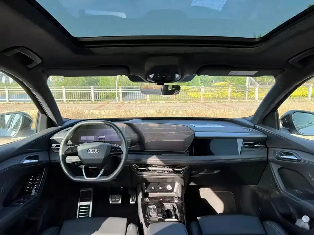 Audi Q6L e-tron — фото 4