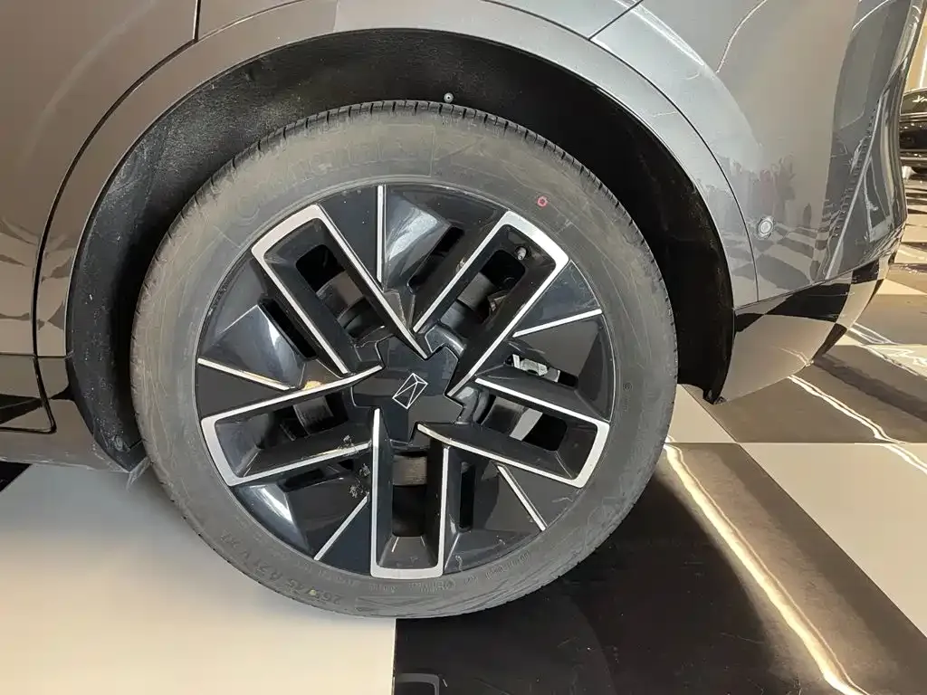 Avatr 11 — фото 3