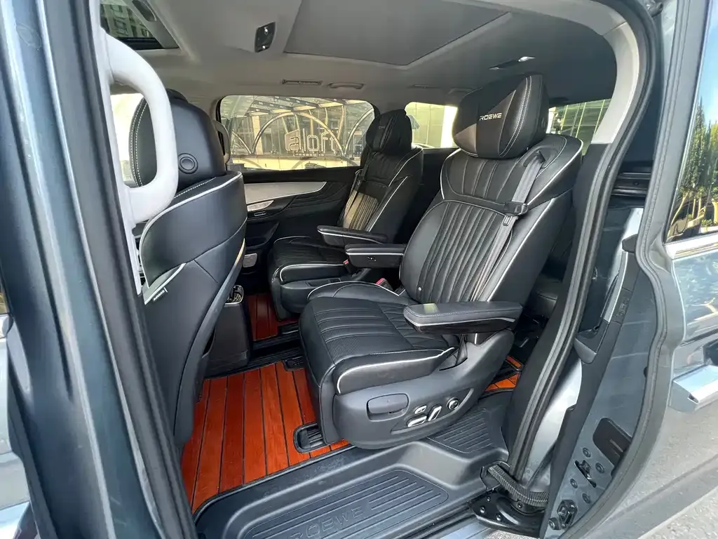 Roewe iMAX8 — фото 3