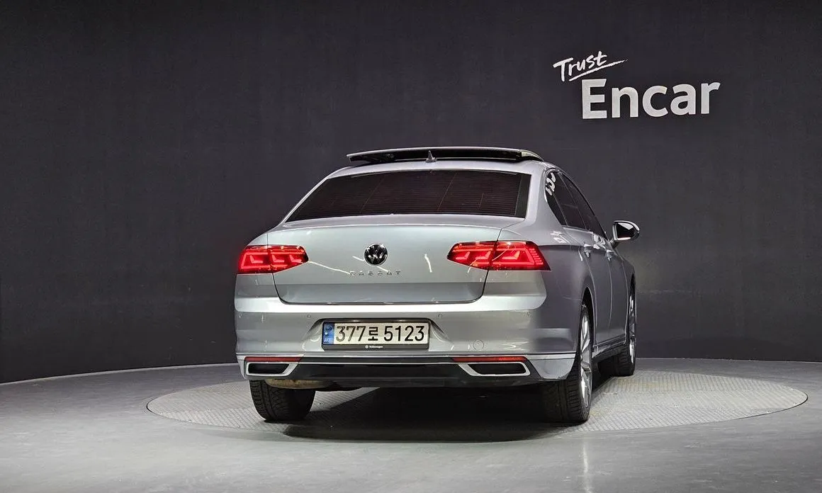 Volkswagen Passat 2021 из KR, фото 8