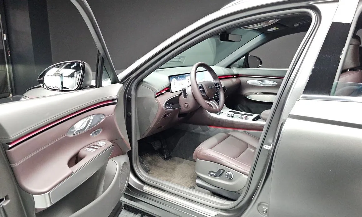 Genesis GV70 — фото 10