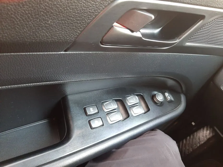 KG Mobility (Ssangyong) Rexton — фото 5