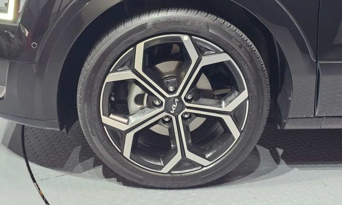 Kia Niro — фото 8
