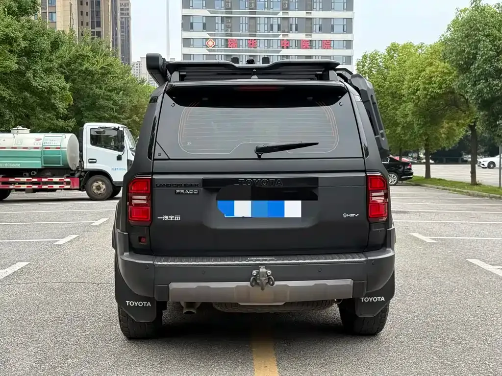 Toyota Prado 2024 из CN, фото 7