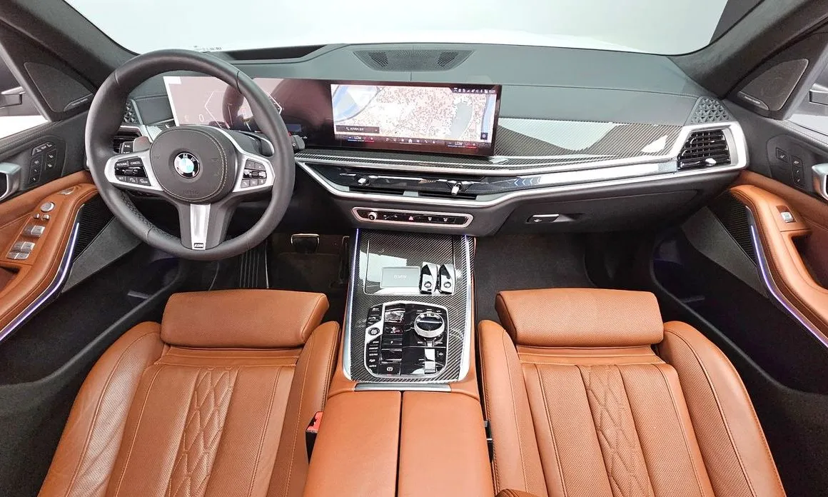 BMW X7 — фото 9