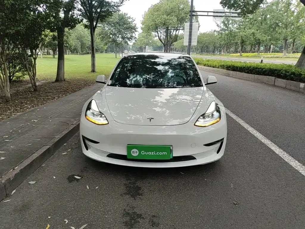 Tesla Model 3 — фото 6