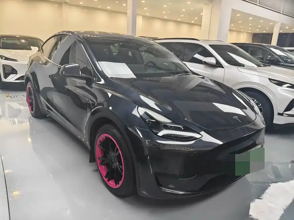 Tesla Model Y — фото 7