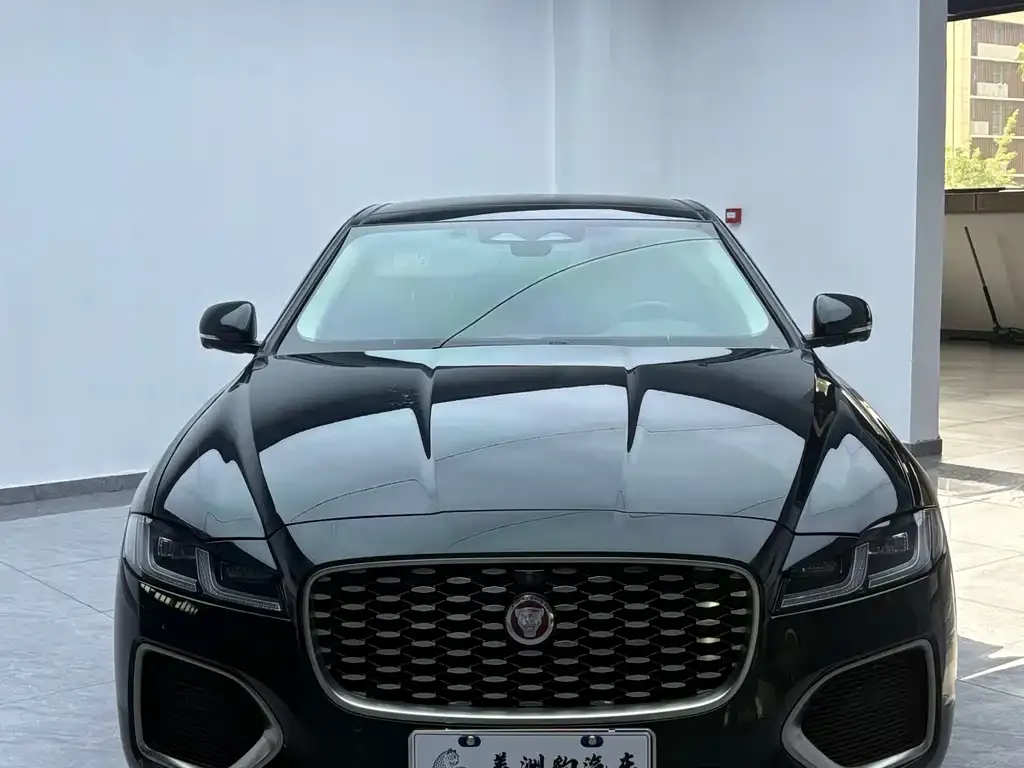 Jaguar XFL — фото 2