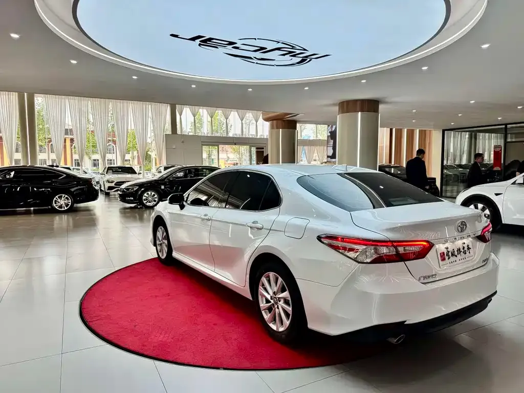 Toyota Camry 2024 из CN, фото 9