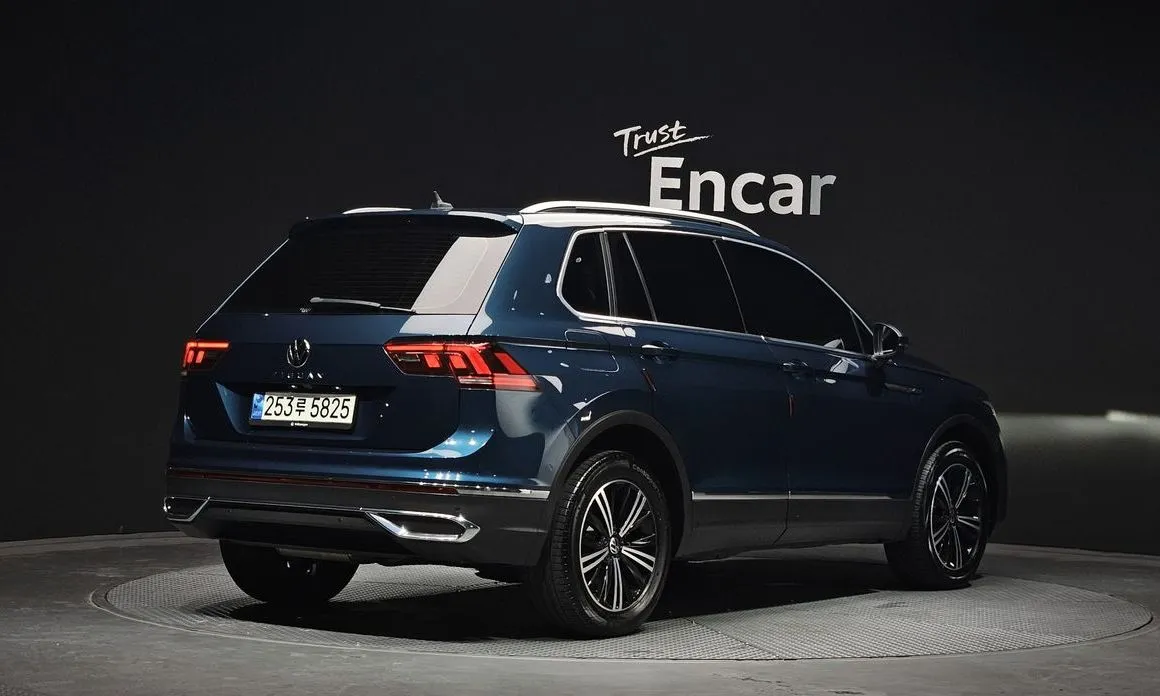 Volkswagen Tiguan 2021 из KR, фото 2