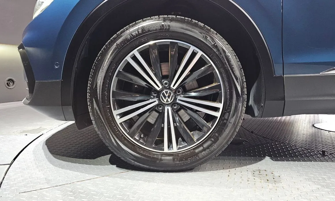 Volkswagen Tiguan 2021 из KR, фото 3