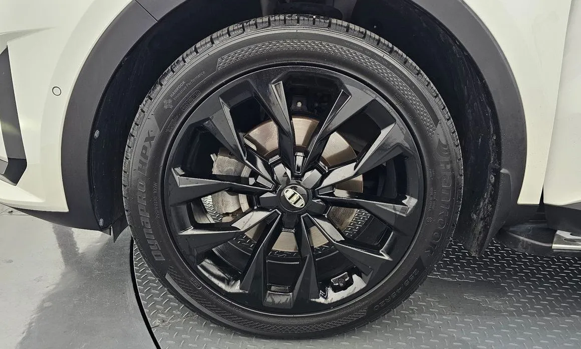 Kia Sorento — фото 7
