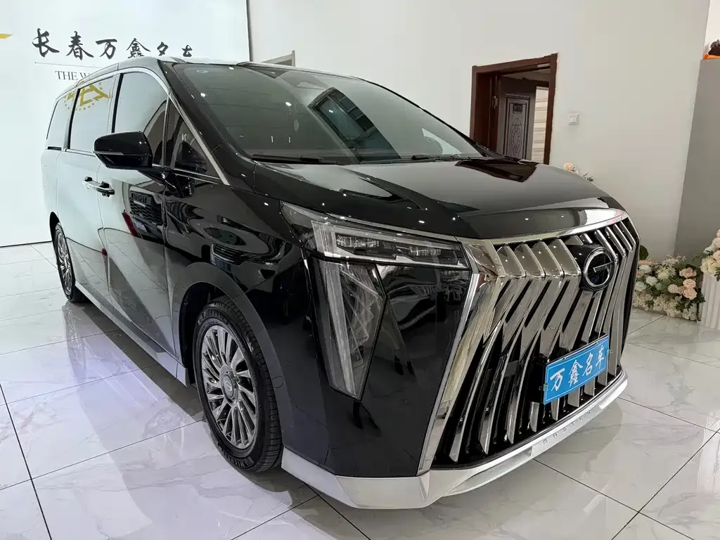 GAC Motor Trumpchi M8 — фото 10