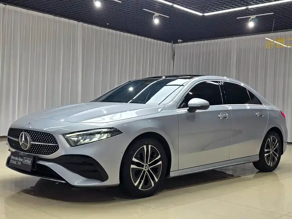 Mercedes-Benz A-Class — фото 1