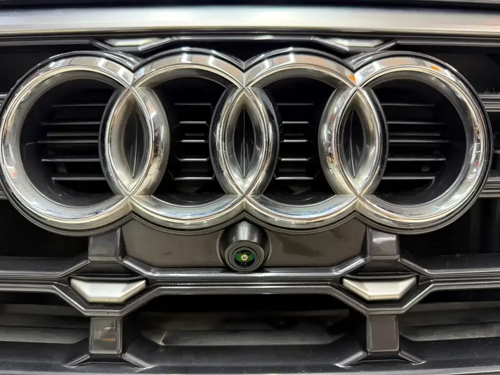 Audi Q3 — фото 2