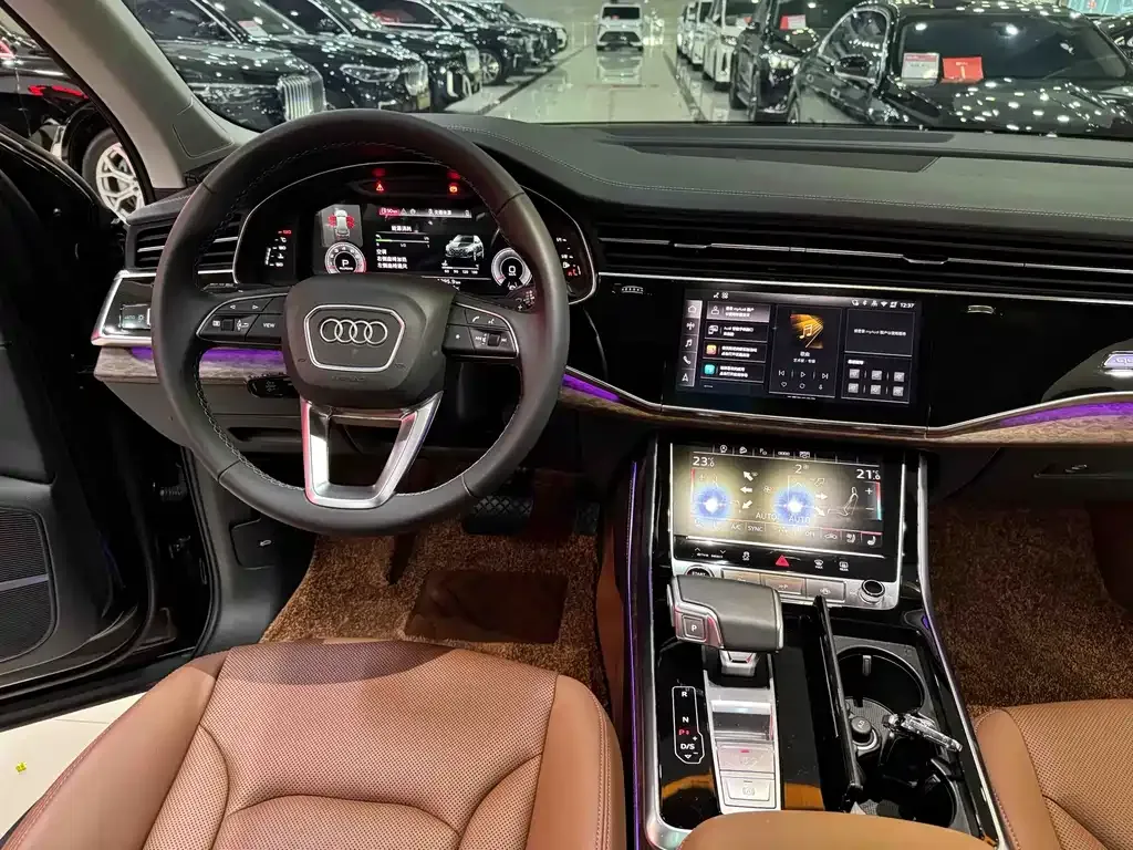 Audi Q7 — фото 3