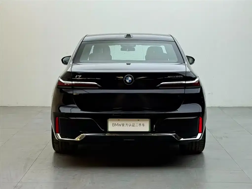 BMW i7 — фото 4