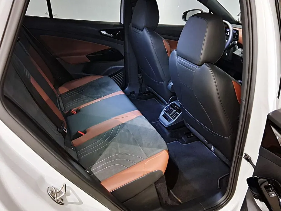 Volkswagen ID.4 2024 из KR, фото 7