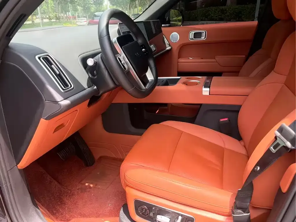 Li Auto L9 — фото 6