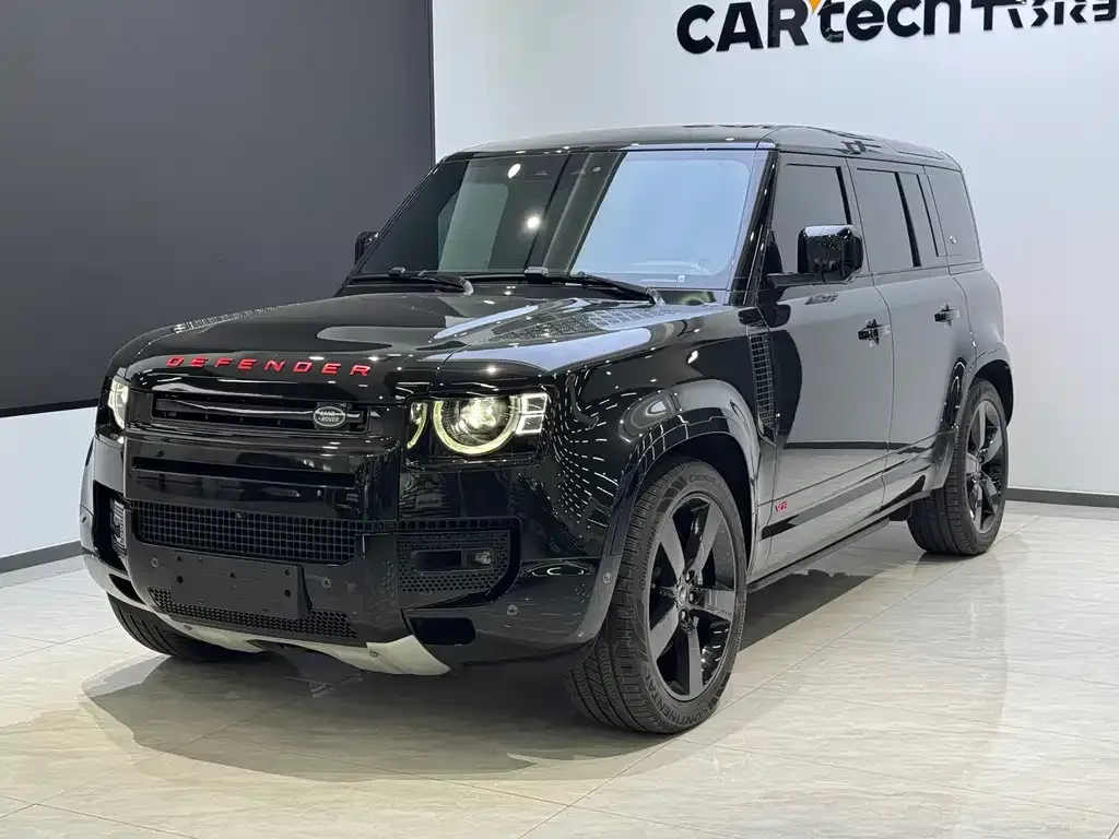 Land Rover Defender — фото 1