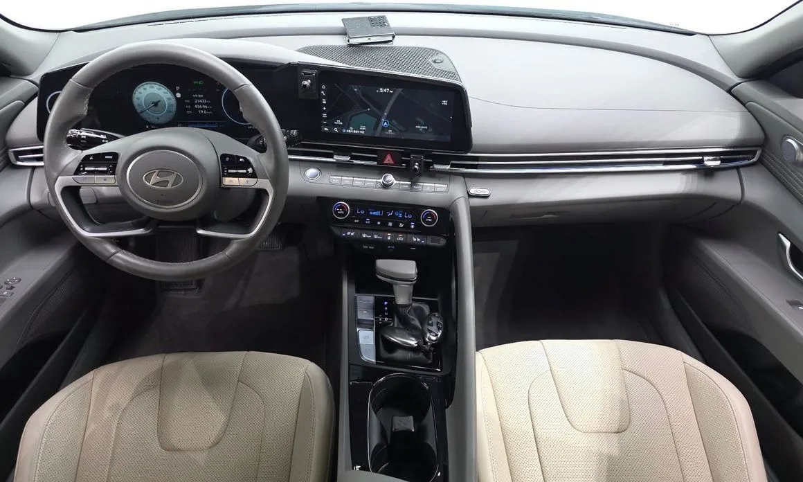 Hyundai AVANTE — фото 6