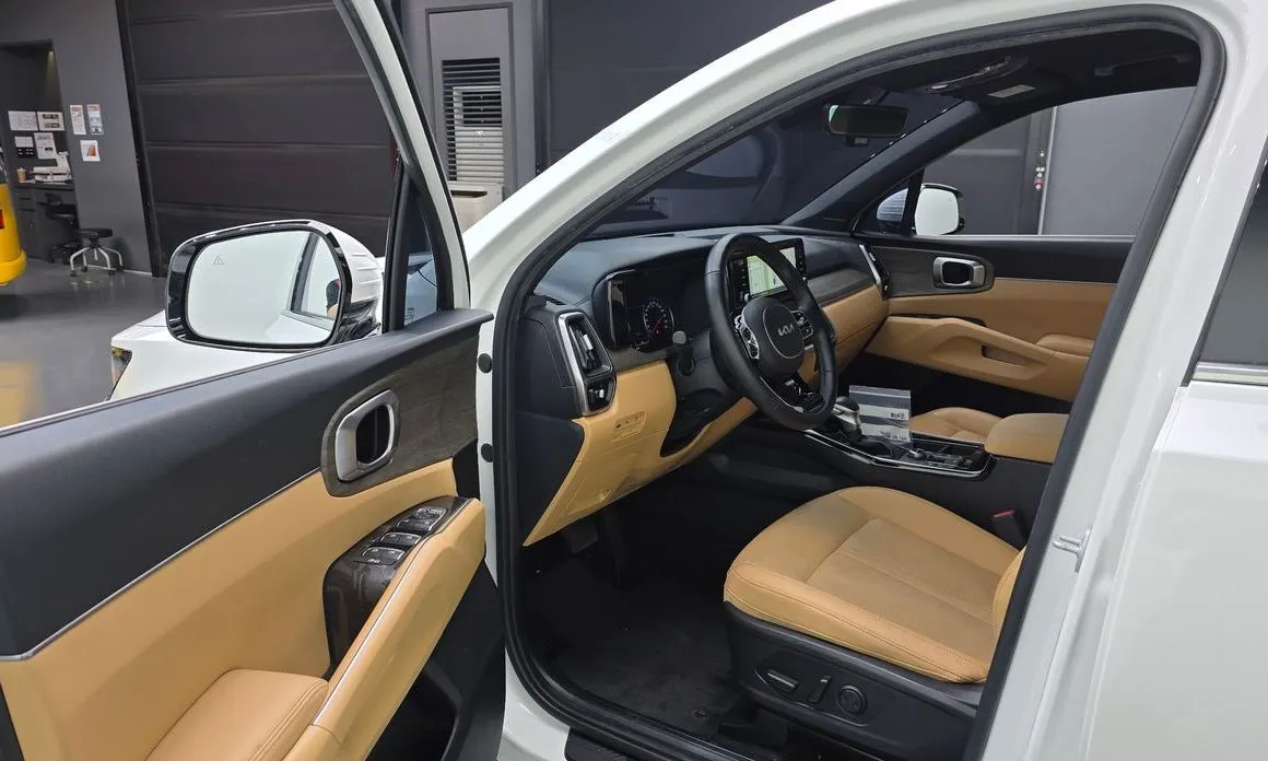 Kia Sorento — фото 8