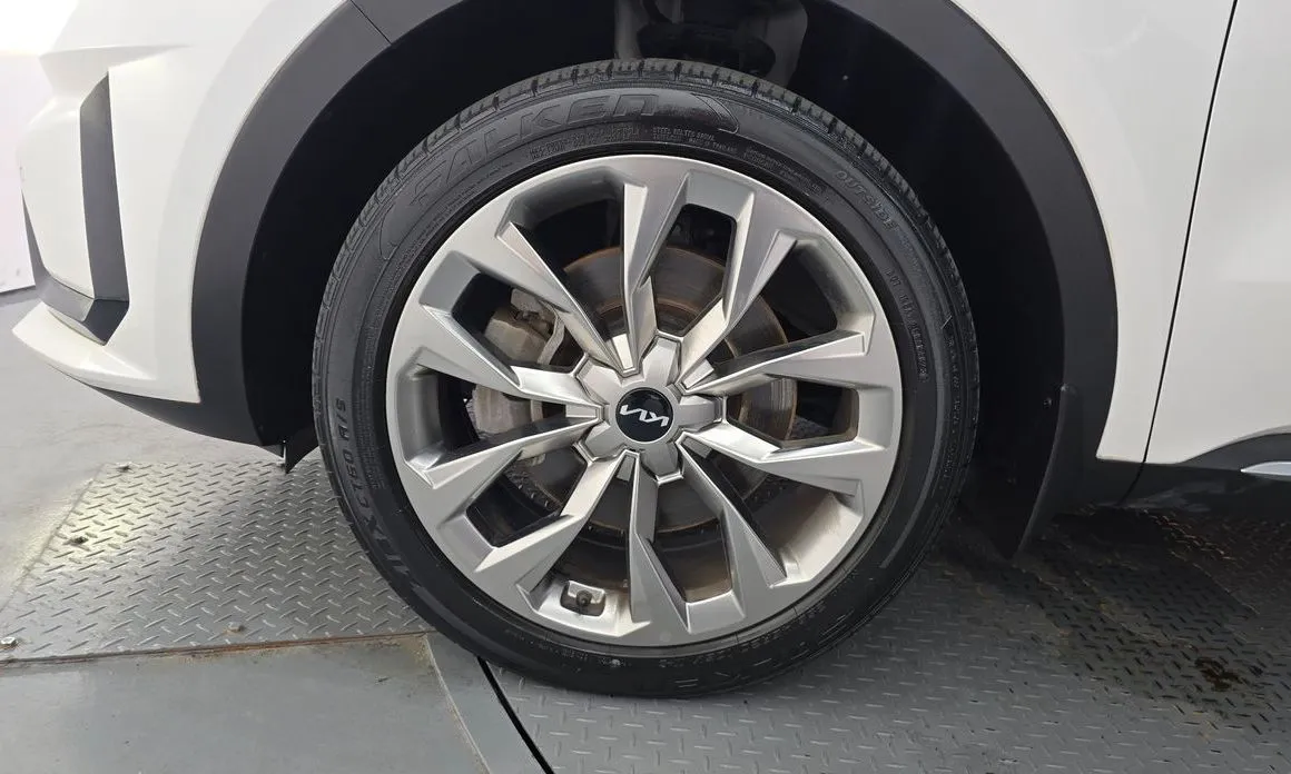 Kia Sorento — фото 5