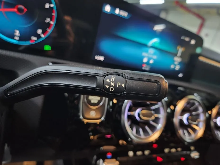 Mercedes-Benz A-Class 2023 из KR, фото 4