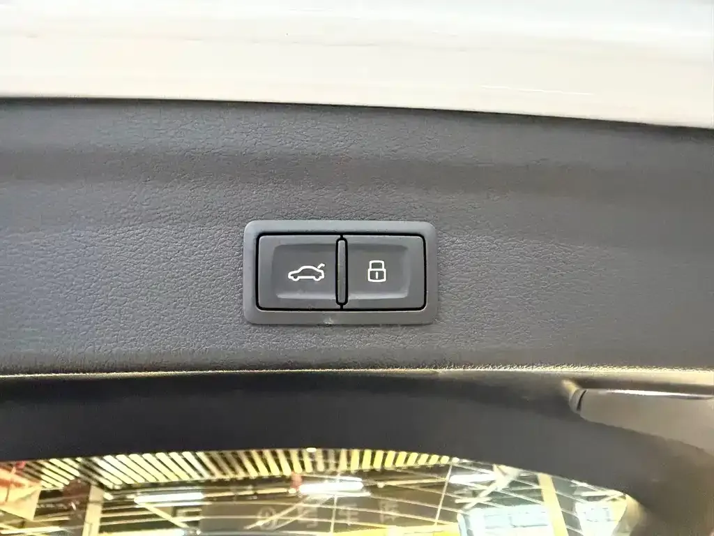 Audi Q3 — фото 10