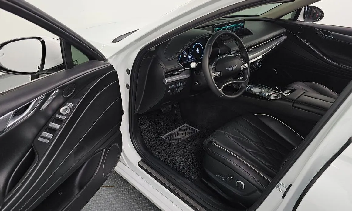 Genesis G80 — фото 7