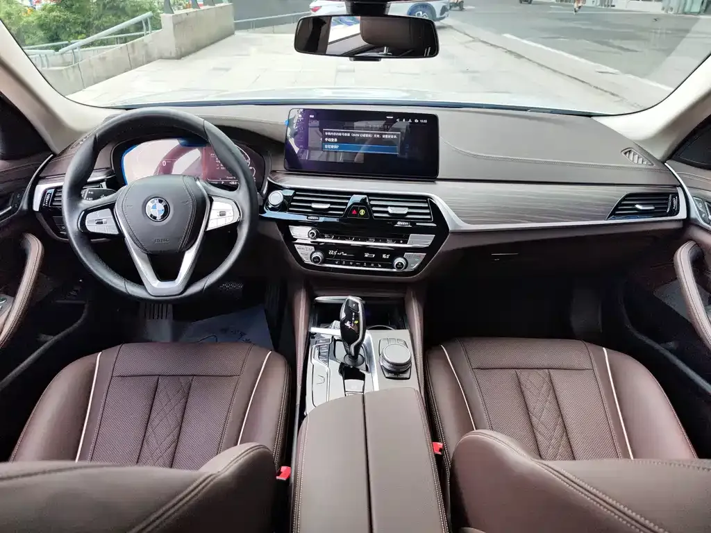 BMW 5 Series New Energy — фото 5