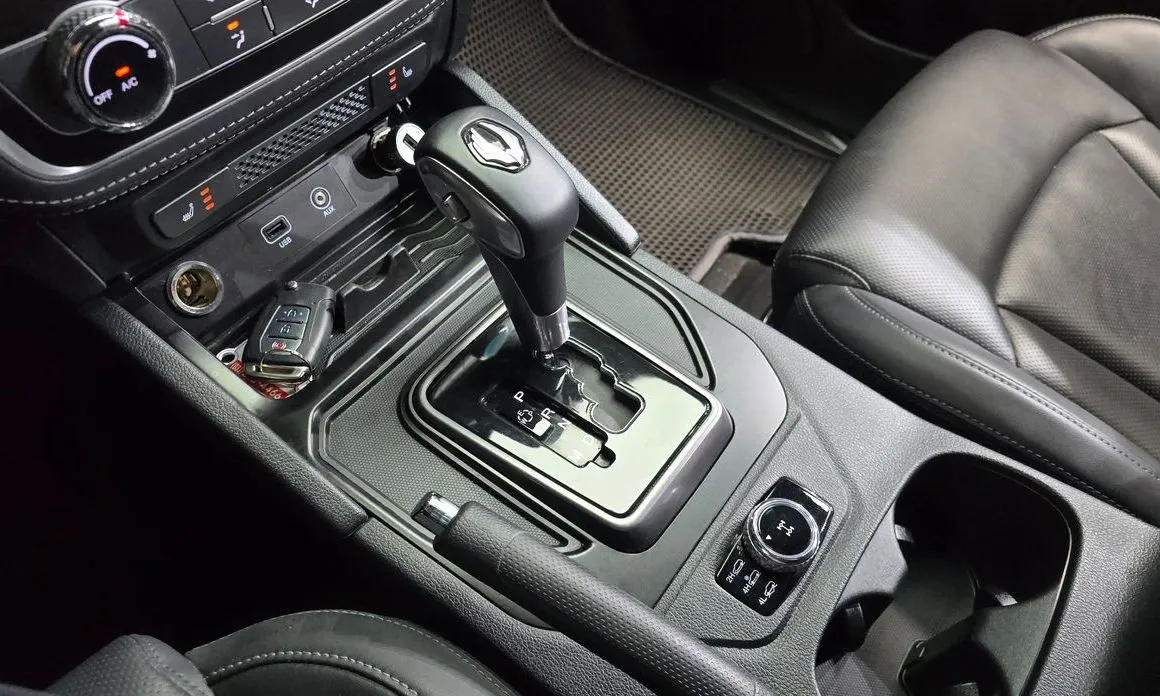 KG Mobility (Ssangyong) Rexton — фото 9