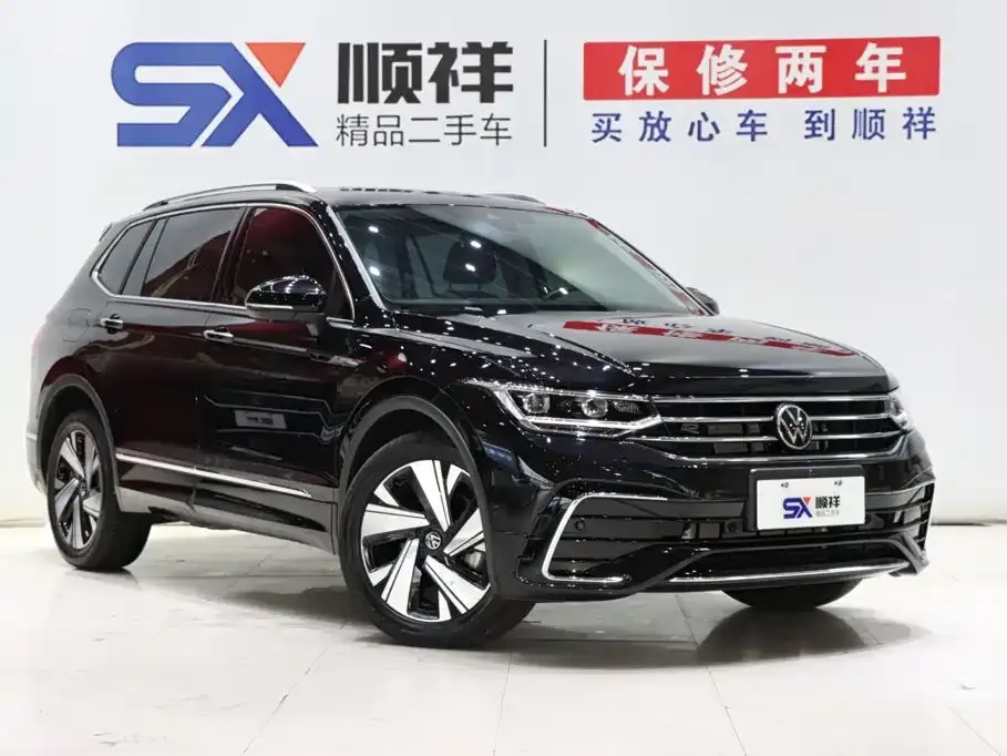 Volkswagen Tiguan L — фото 6