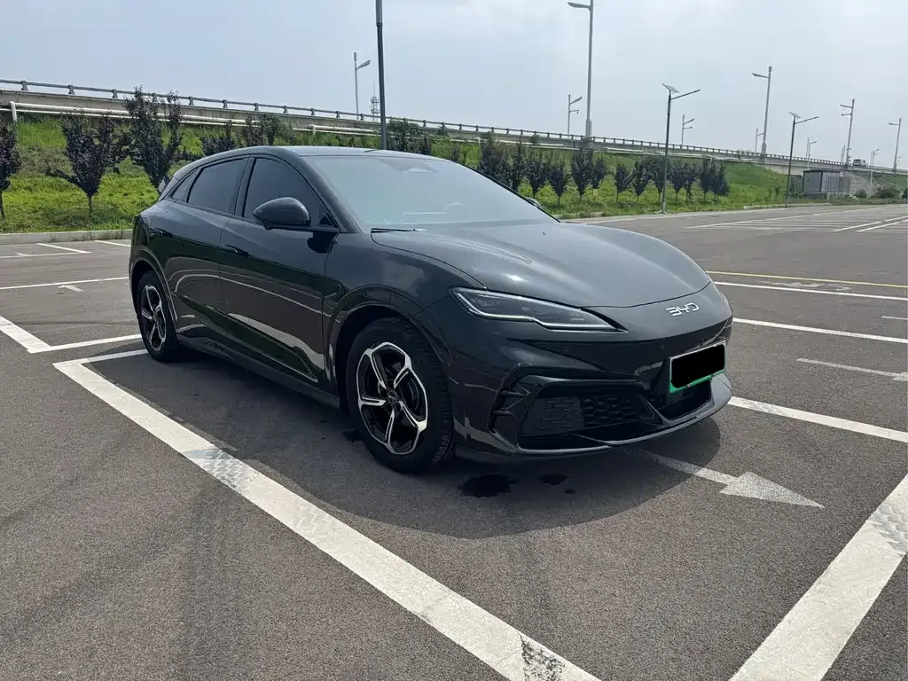 BYD Seal 06GT — фото 9