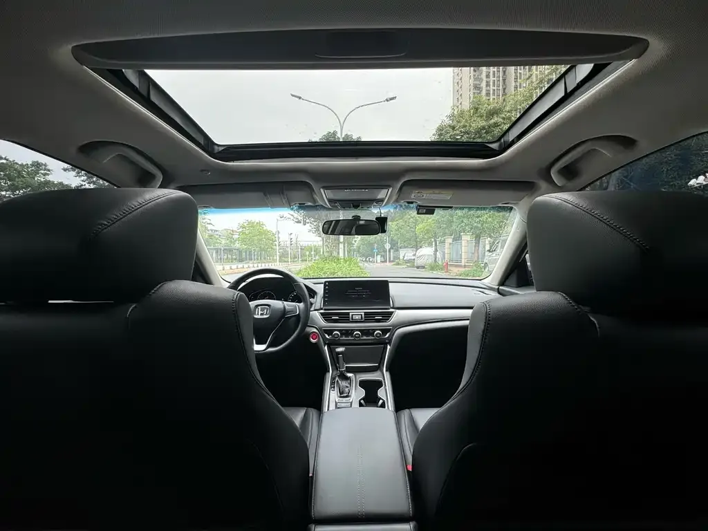 Honda Accord — фото 2