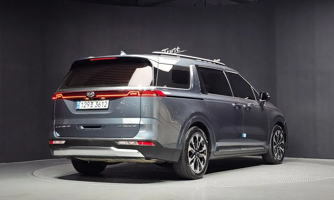 Kia Carnival — фото 2