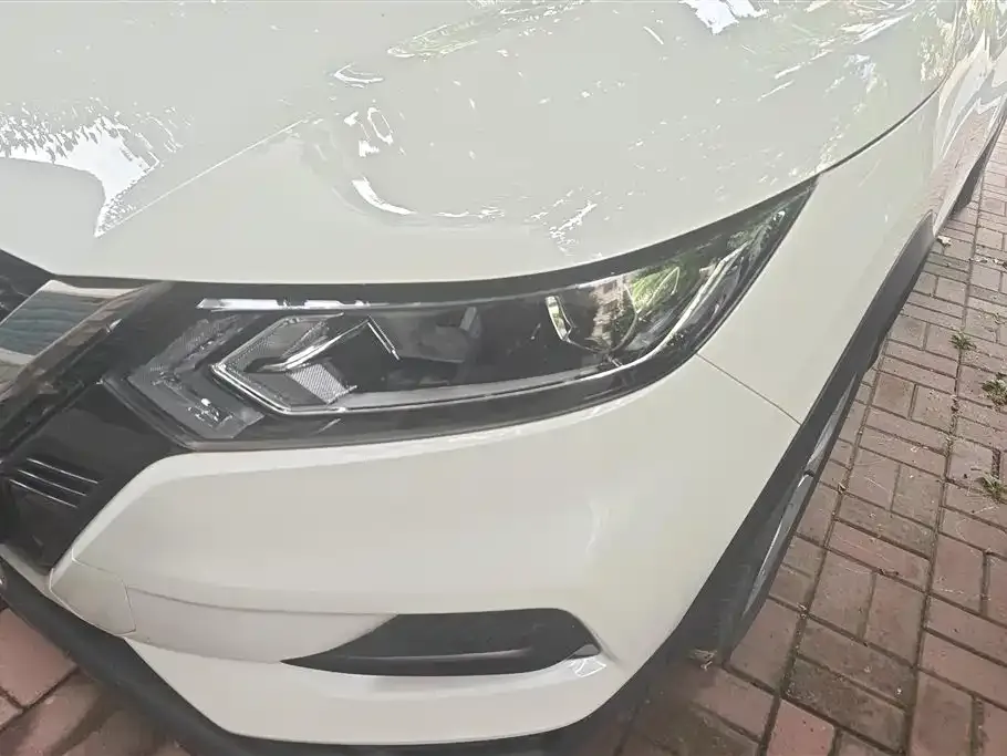 Nissan Qashqai — фото 5