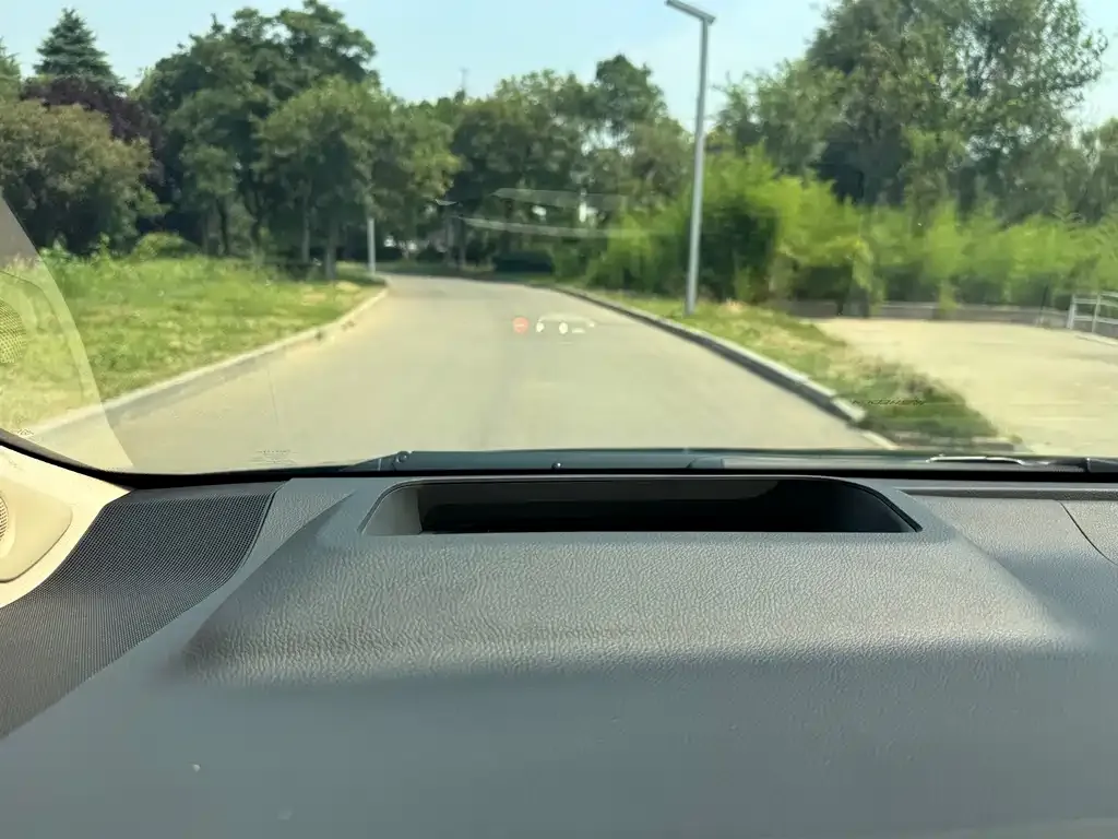 Toyota Vellfire — фото 6