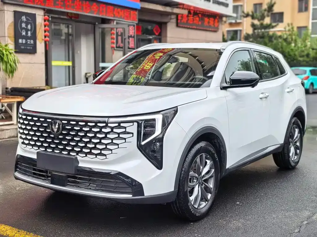 Changan CS55PLUS — фото 1